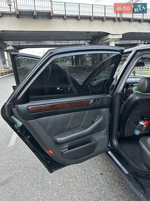 Седан Audi A6 2000 в Одессе