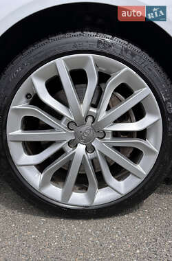 Седан Audi A6 2013 в 
