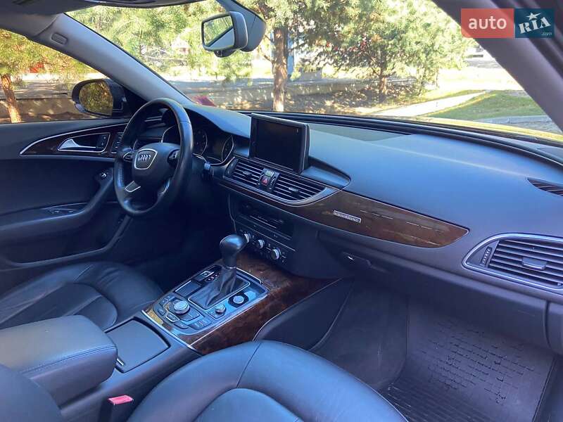 Седан Audi A6 2013 в Луцке
