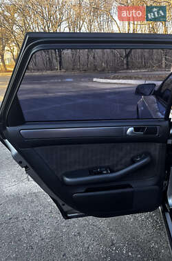 Универсал Audi A6 2004 в 