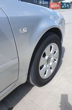 Универсал Audi A6 2003 в 