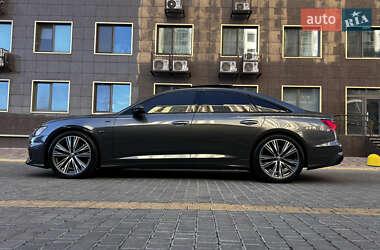 Седан Audi A6 2019 в 
