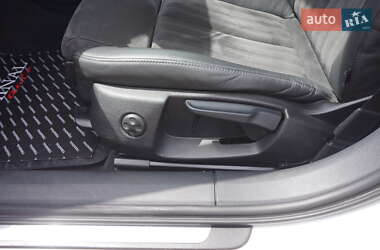 Седан Audi A6 2012 в 