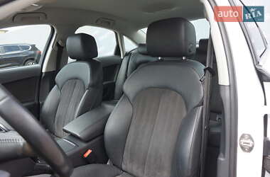 Седан Audi A6 2012 в 