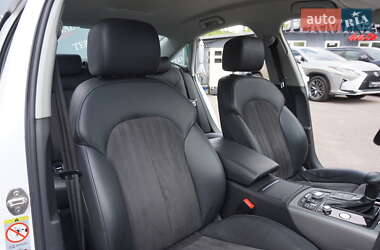 Седан Audi A6 2012 в 