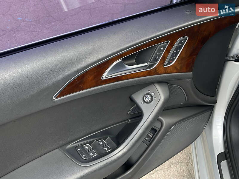 Седан Audi A6 2014 в Киеве