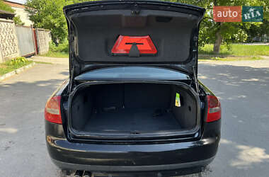 Седан Audi A6 2002 в 