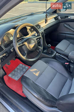 Универсал Audi A6 2000 в 