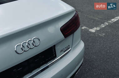 Седан Audi A6 2015 в 
