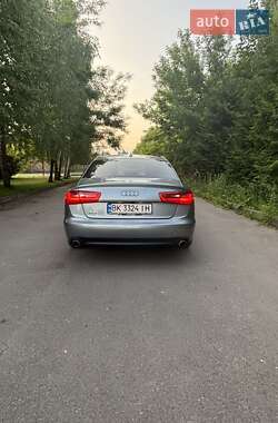 Седан Audi A6 2012 в 