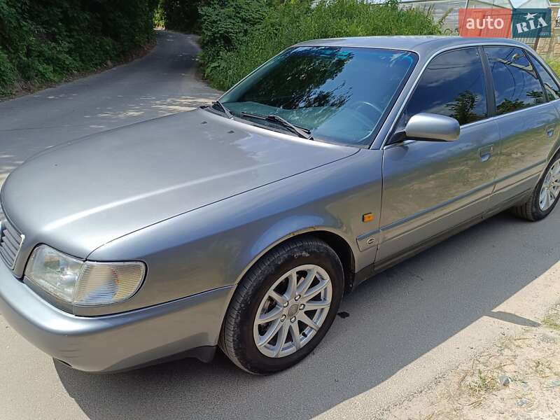 Седан Audi A6 1996 в 
