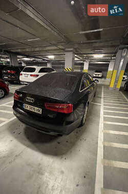 Седан Audi A6 2012 в 