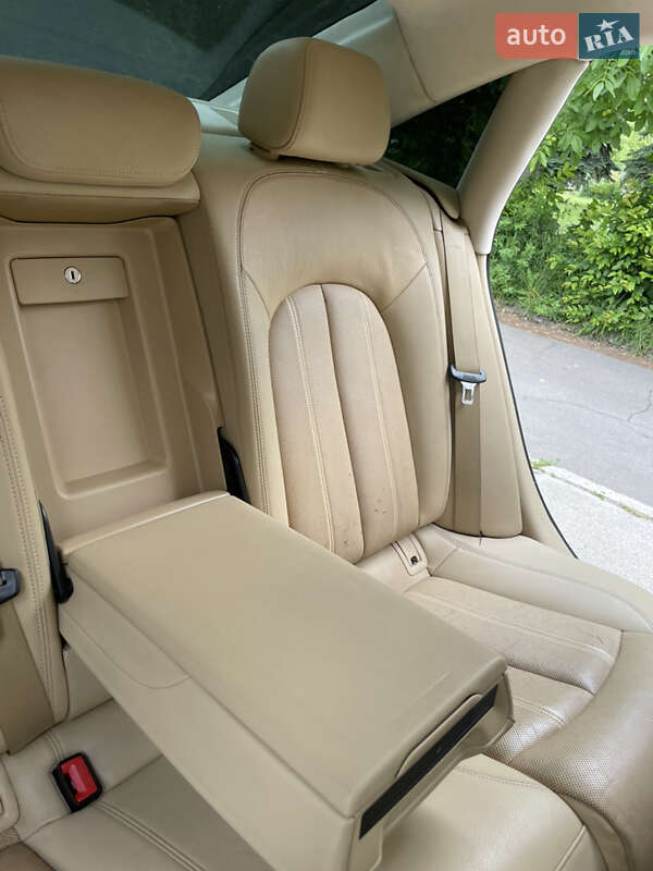 Седан Audi A6 2012 в Киеве