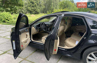 Седан Audi A6 2012 в 