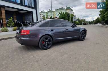 Седан Audi A6 2004 в 