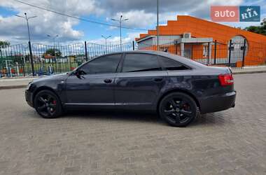 Седан Audi A6 2004 в 