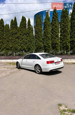 Седан Audi A6 2015 в 