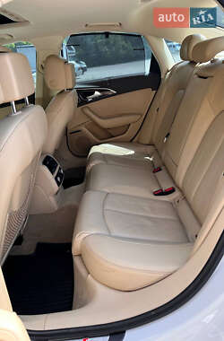 Седан Audi A6 2015 в 