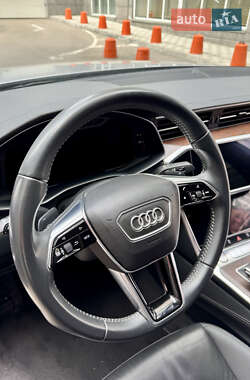 Седан Audi A6 2019 в 
