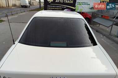 Седан Audi A6 1994 в 