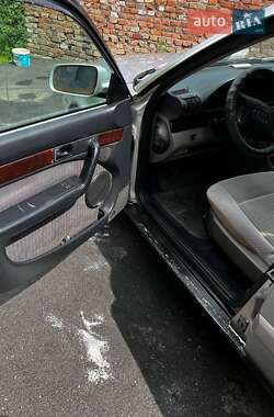 Седан Audi A6 1995 в 