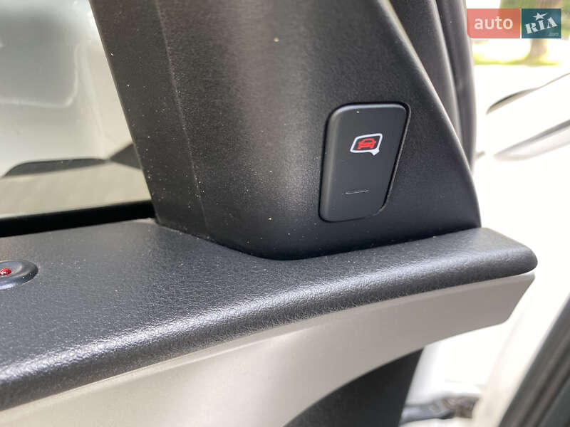 Седан Audi A6 2015 в Луцьку