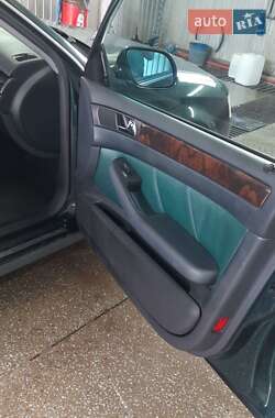 Универсал Audi A6 2000 в 