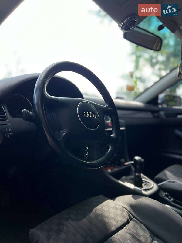 Седан Audi A6 2004 в Житомире
