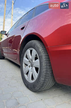 Седан Audi A6 2004 в 