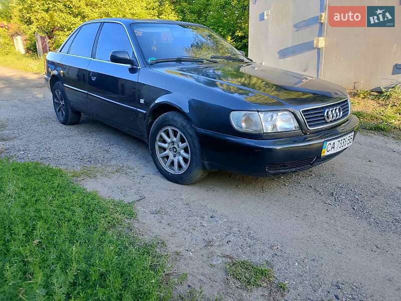 Седан Audi A6 1995 в 