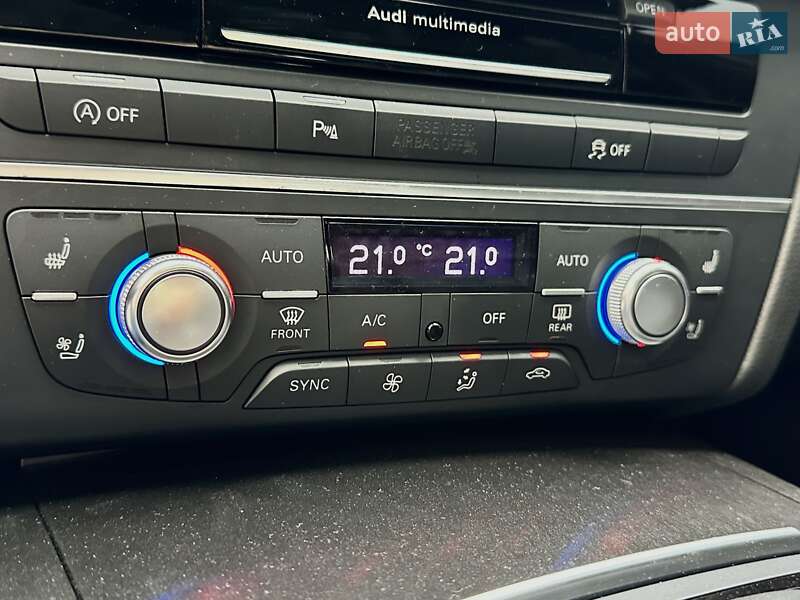 Седан Audi A6 2015 в Киеве