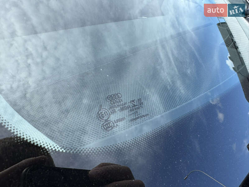 Универсал Audi A6 2019 в Киеве