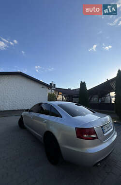 Седан Audi A6 2004 в 