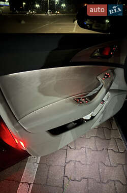 Универсал Audi A6 2012 в 