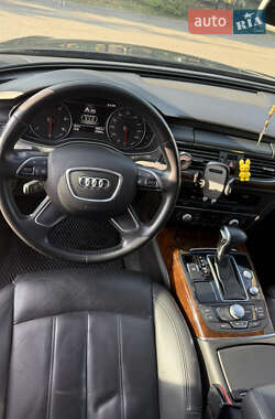 Седан Audi A6 2013 в 