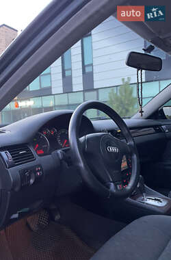 Седан Audi A6 2001 в 