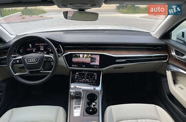 Седан Audi A6 2021 в 