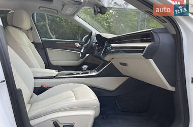 Седан Audi A6 2021 в 