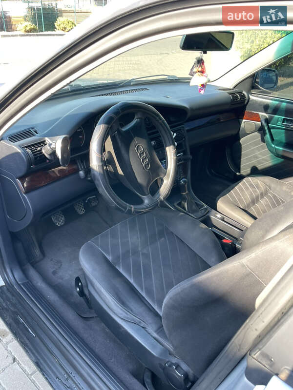 Универсал Audi A6 1997 в Виноградове