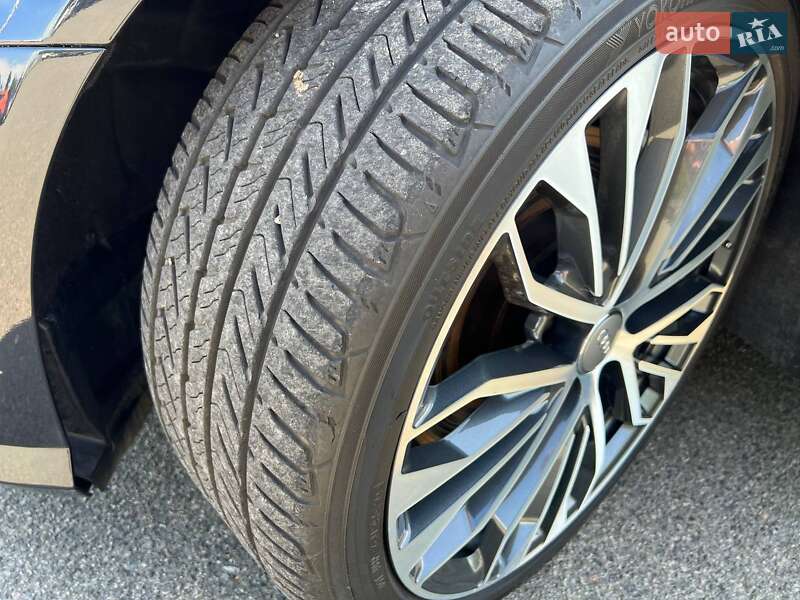 Седан Audi A6 2018 в Киеве