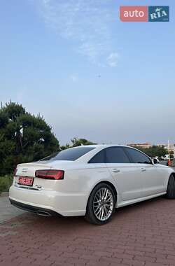Седан Audi A6 2016 в 