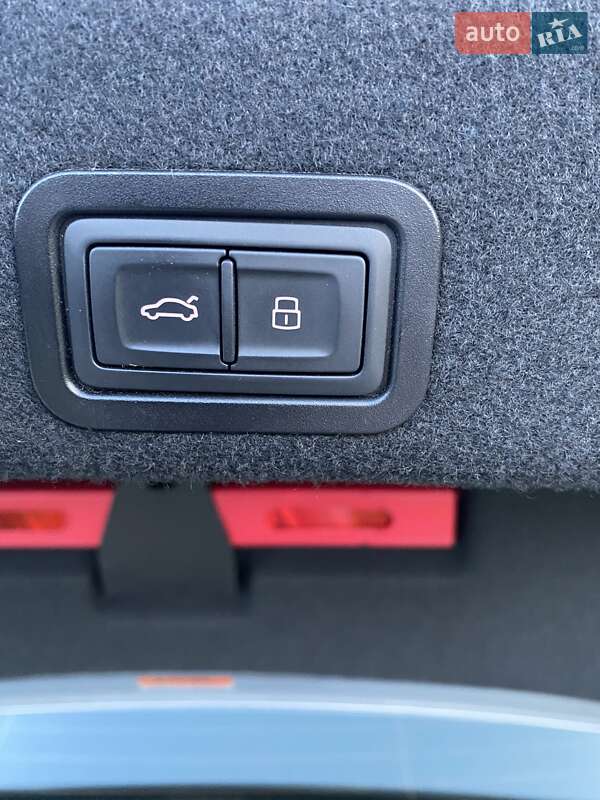 Седан Audi A6 2015 в Львове