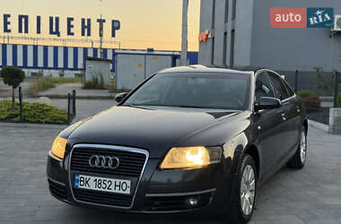 Седан Audi A6 2004 в 
