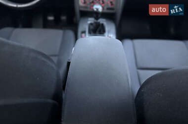 Седан Audi A6 2004 в 