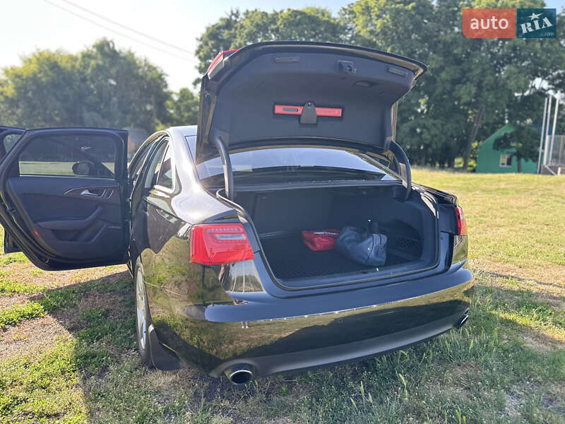 Седан Audi A6 2013 в Шляховой