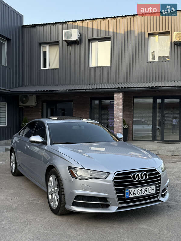 Седан Audi A6 2015 в 