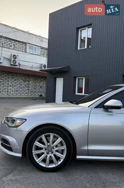 Седан Audi A6 2015 в 