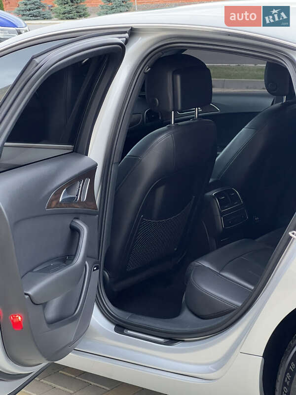 Седан Audi A6 2012 в Гайсине