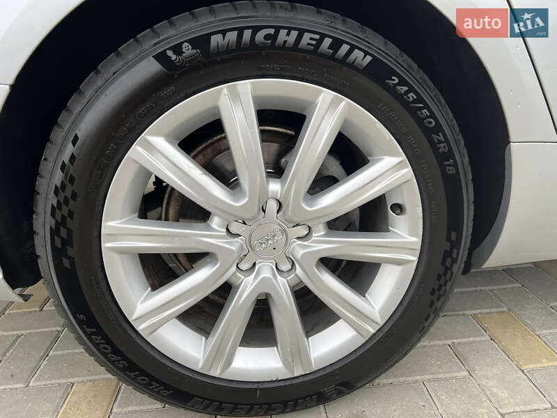 Седан Audi A6 2012 в Гайсине