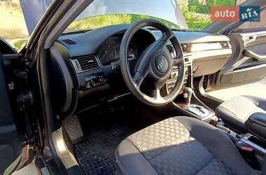 Седан Audi A6 2001 в 